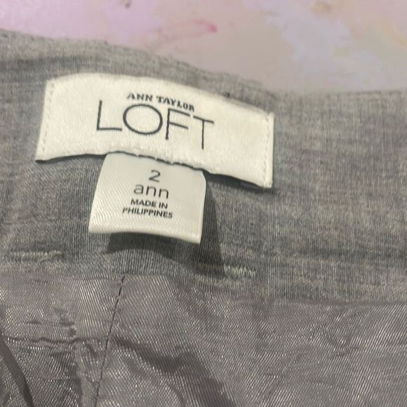 Loft Ann Taylor Women’s Grey Professional Slacks / Dress Pants Size 2 - Picture 3 of 3
